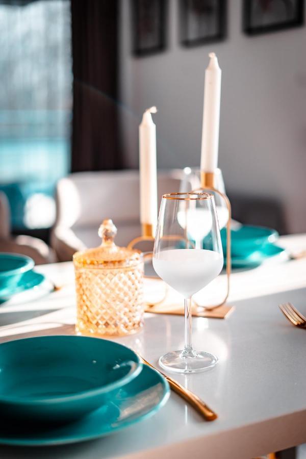 Luxury Family Apartment With Private Parking And Forest View Timisoara Esterno foto